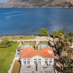 https://lighthouse-villas-kefalonia.kefaloniahotels.net