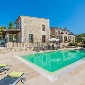 https://villa-salou-alcudia-mallorca.allmallorcahotels.com